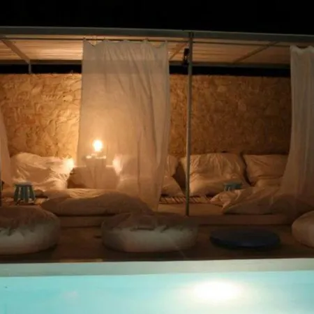 Apart Otel Pervola Petit 3*