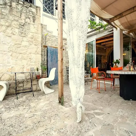 Apart Otel Pervola Petit