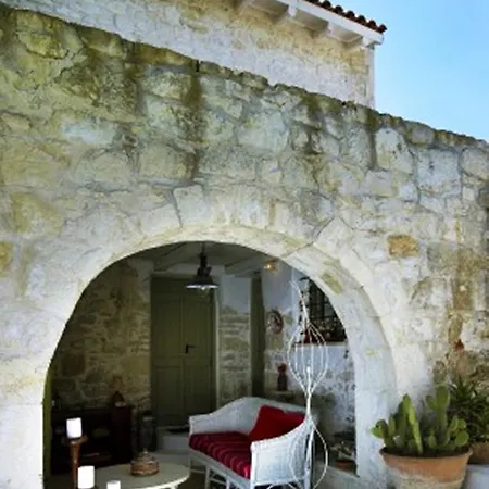 Aparthotel Pervola Petit 3*