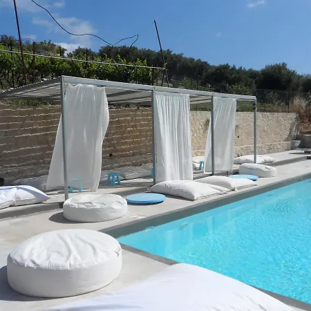 Pervola Petit Apart Otel
